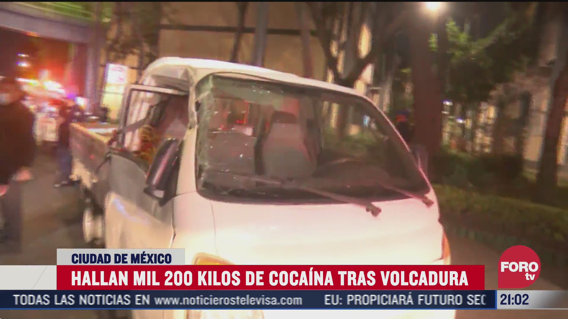 hallan mil 200 kilos de cocaina tras volcadura de una camioneta en la ciudad de mexico