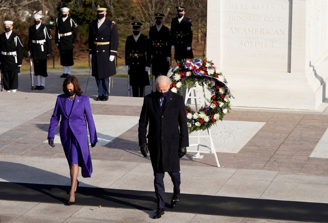Joe-Biden-y-Kamala-Harris-honran-a-los-soldados-caídos-de-EEUU