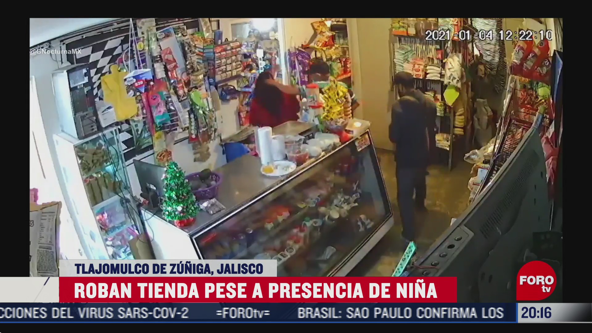 Niña entra a tienda al momento de asalto en Jalisco
