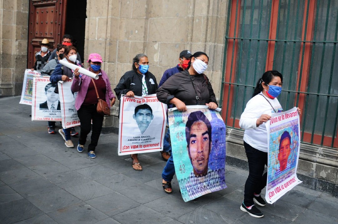 Caso-Ayotzinapa-Sedena-presenta-informe-a-padres