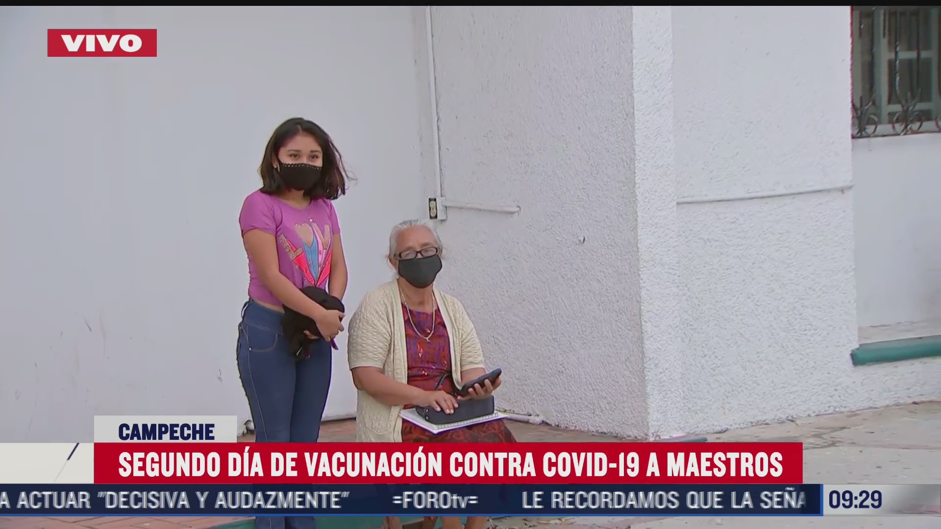 segundo dia de vacunacion contra covid 19 a maestros en campeche