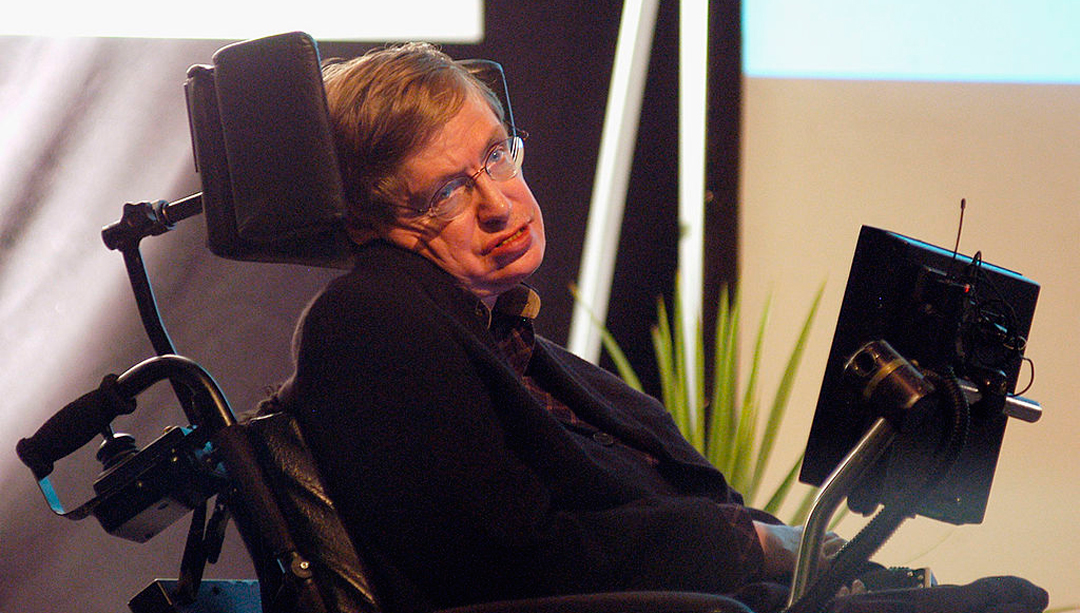 Stephen Hawking aseguró que virus podría acabar con los humanos