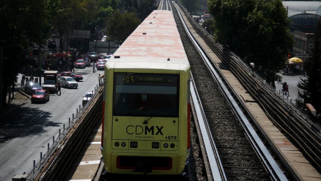 Usuarios del Metro viven una odisea para realizar traslados