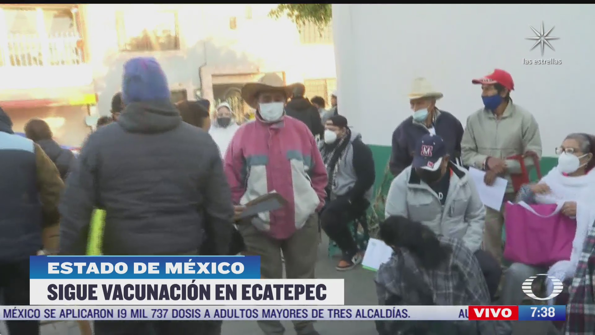 Llegan vacunas COVID-19 al Centro Cívico Melchor Múzquiz, en Ecatepec