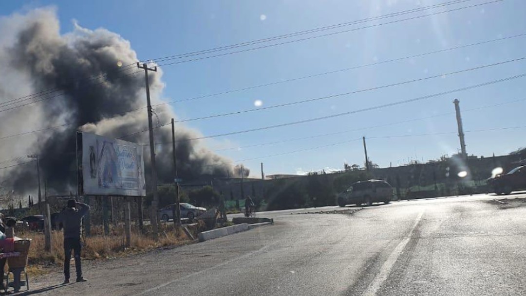 Explosión en planta de Zinc en San Luis Potosí (Twitter: @frutsiDefresa)