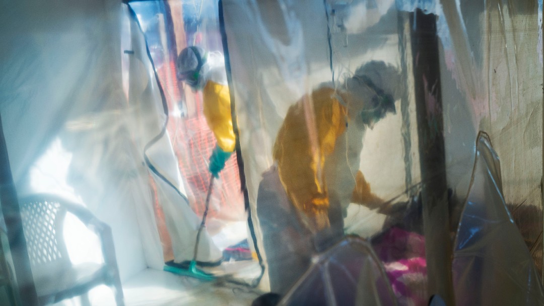 OMS declara alto el riesgo de epidemia de ébola en África Occidental