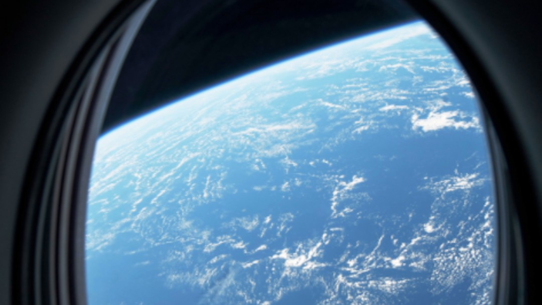 Vista desde el espacio de una Cápsula Dragon (Twitter: @SpaceX)