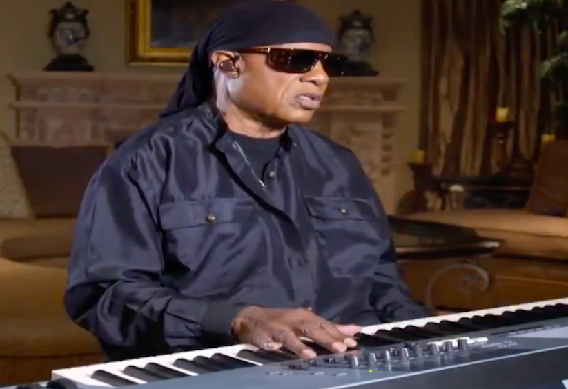 Stevie Wonder se muda a Ghana debido a la agitación política en EEUU