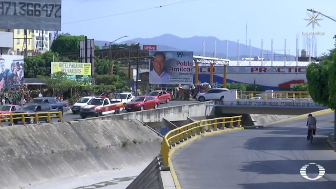 Superdelegado en Guerrero aprovecha su posición para promoverse en la política