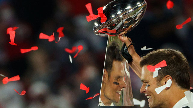 Tom Brady ganó su séptimo anillo de Super Bowl en 2021 con los Bucaneros y se convierte en el mejor jugador de la historia