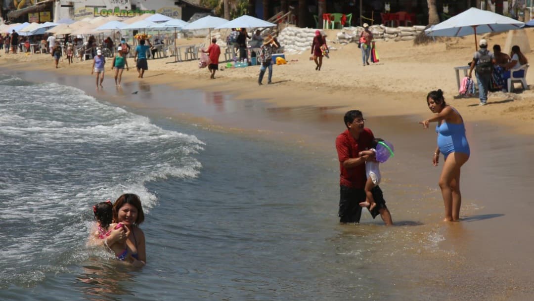 Acapulco recibirá miles de turistas con estrictos protocolos sanitarios