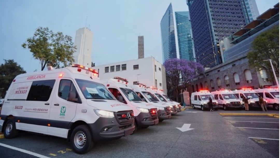 Ambulancias adquiridas por el gobierno de AMLO.