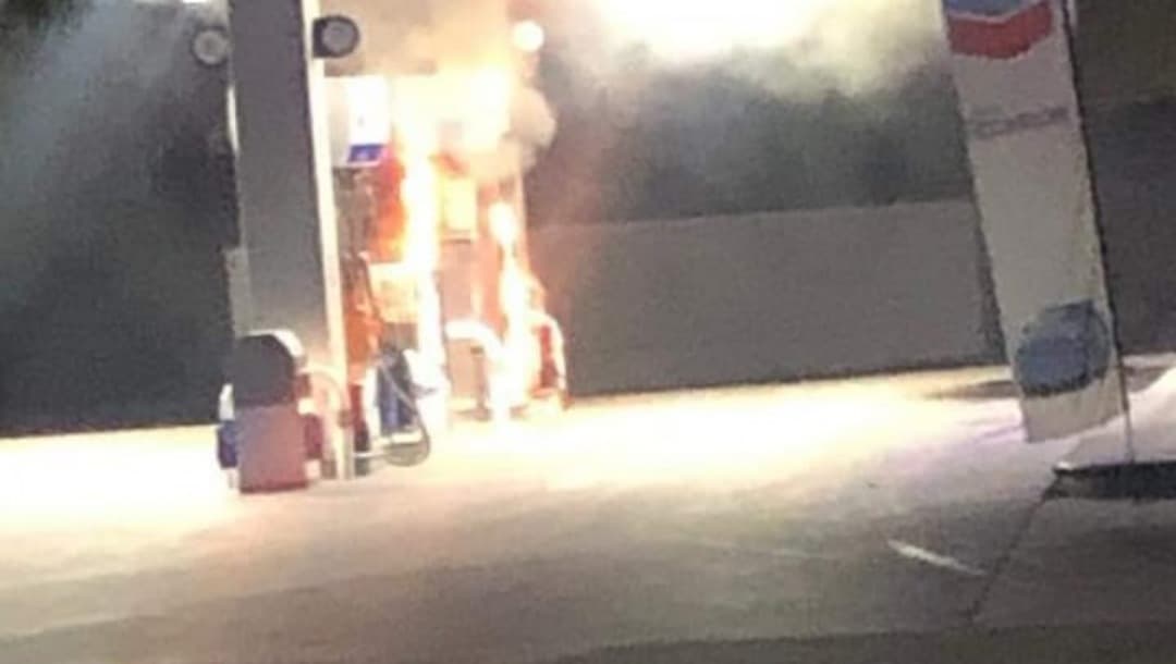 Ataque armado en Sonora deja un muerto y una gasolinera incendiada