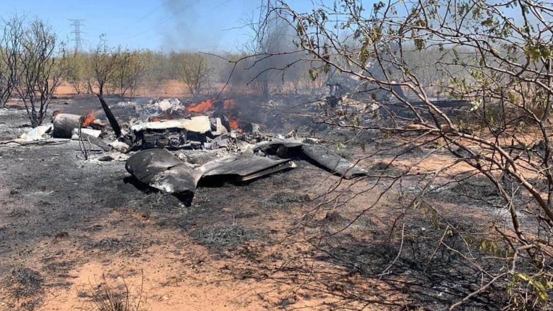 Avioneta desplomada en Sonora (Twitter: @michelleriveraa)