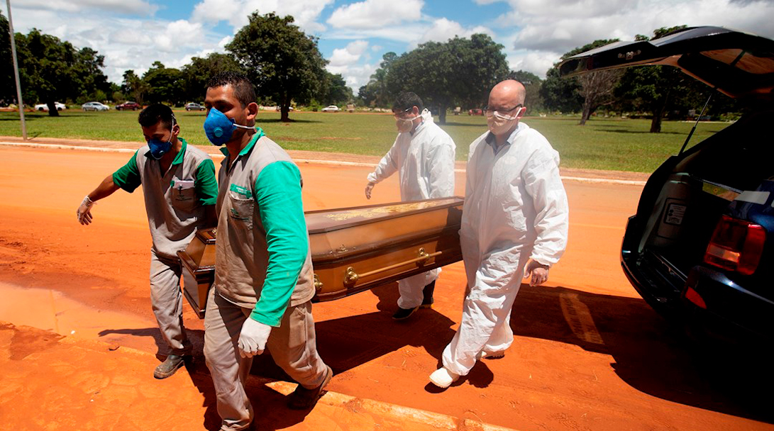 Brasil es una amenaza para la humanidad por record de muertes por covid