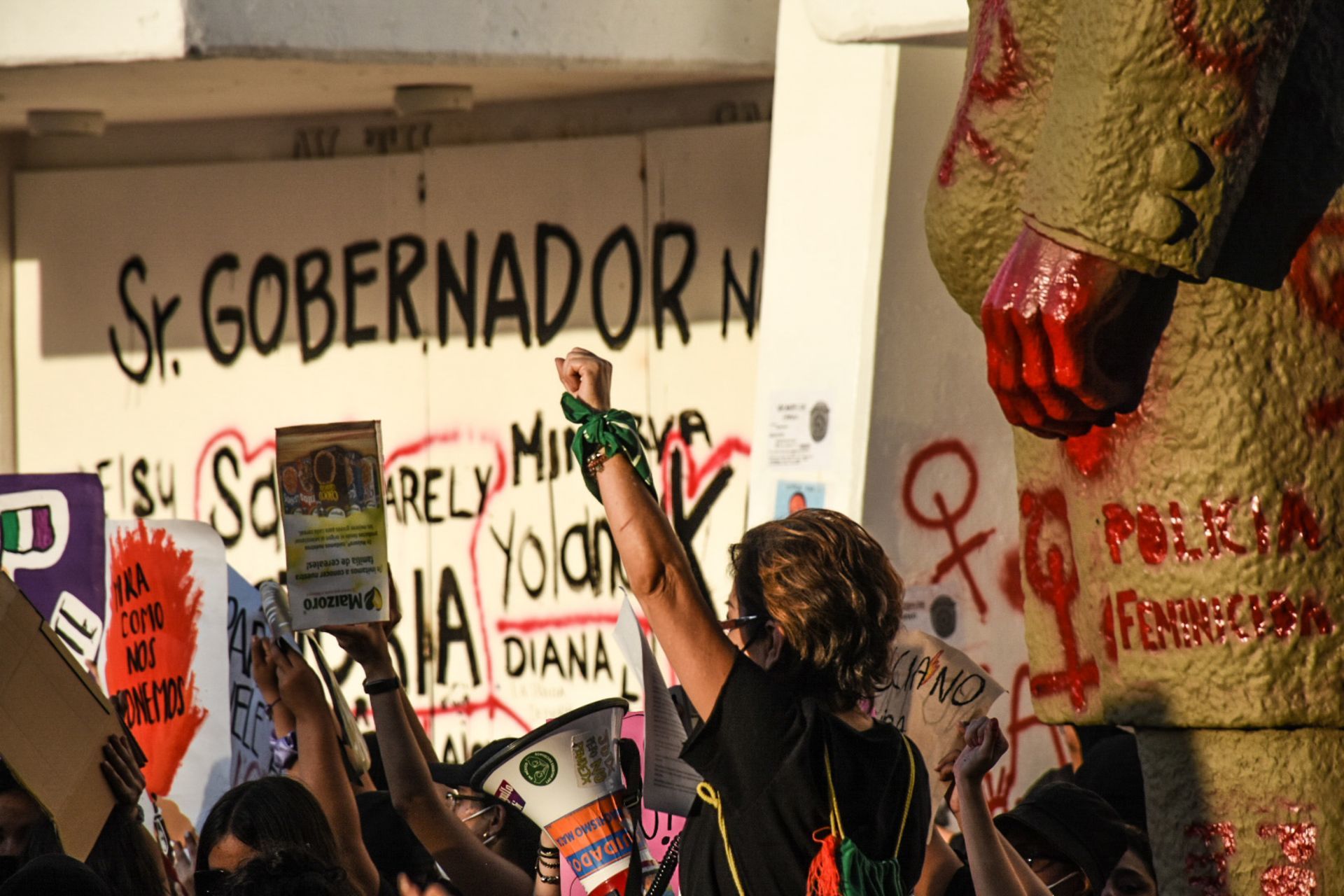 Policías tendrían 50 años de cárcel por feminicidio en Tulum