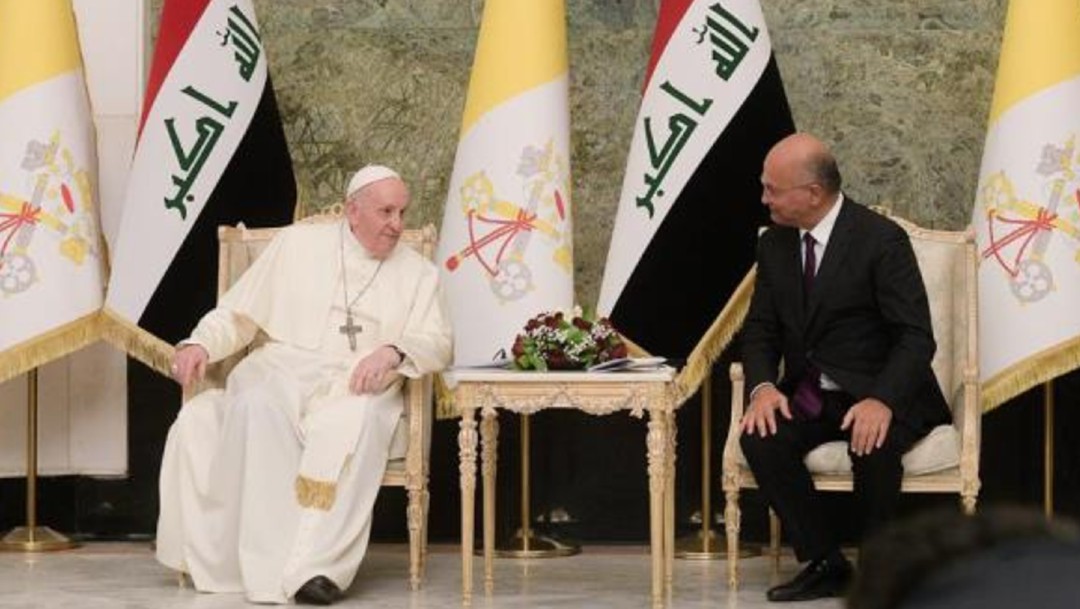El papa y el presidente de Irak, Barham Saleh