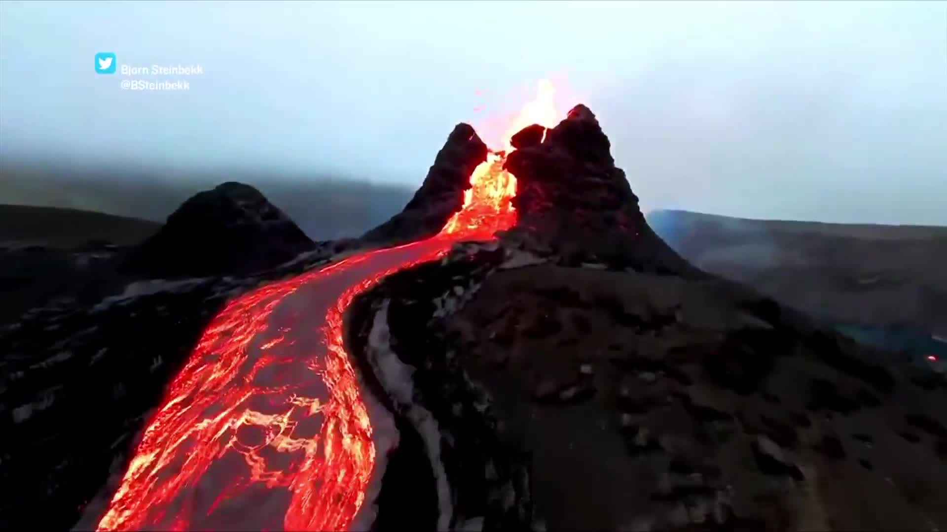 el volcan fagradalsfjall en islandia entra en erupcion