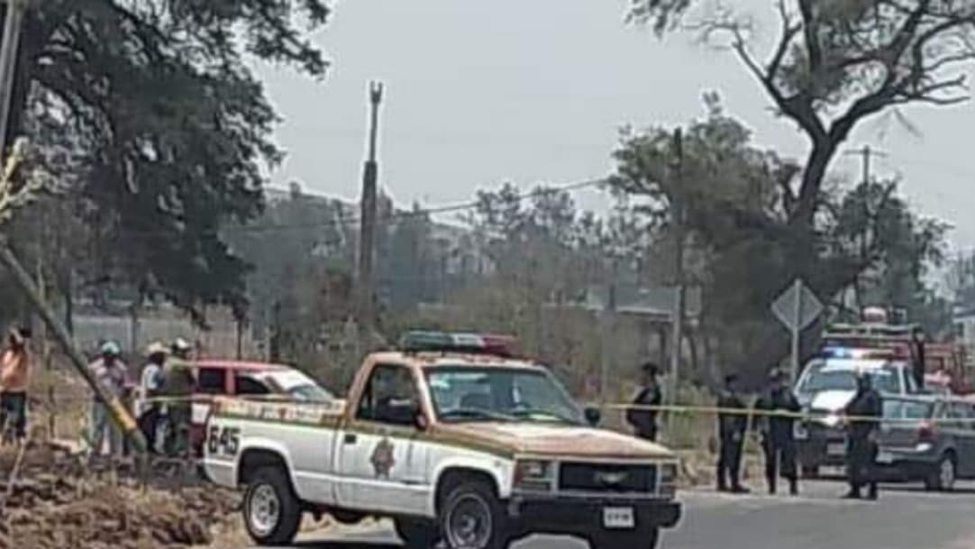 Francotiradores emboscan y matan a dos policías estatales en Puebla
