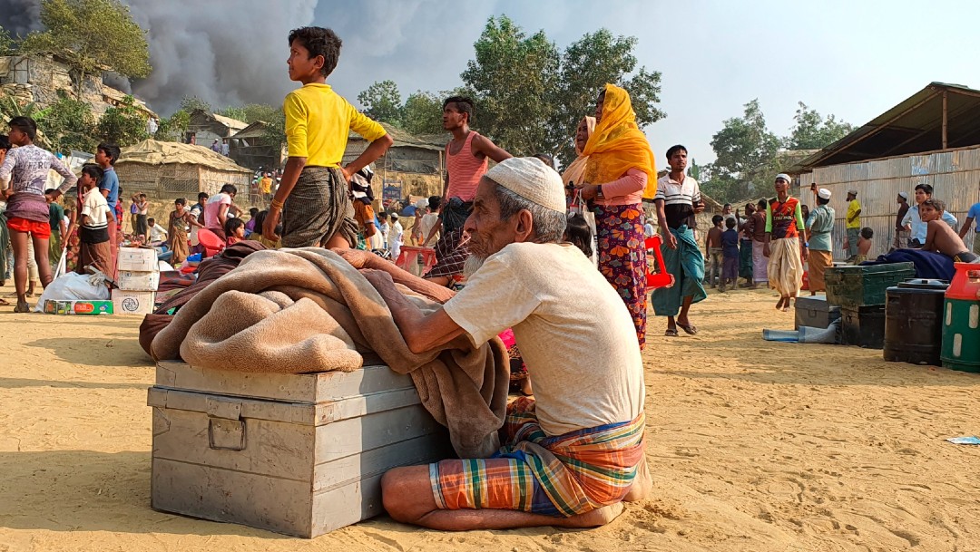 Incendio en campamento de refugiados rohingya deja al menos 7 muertos