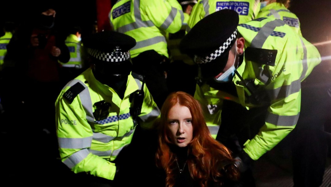La muerte de una joven a manos de un policía han provocado protestas en Reino Unido (Reuters)