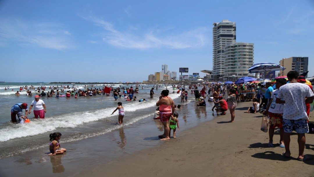 Playas de Veracruz permanecerán abiertas durante Semana Santa pese a COVID-19