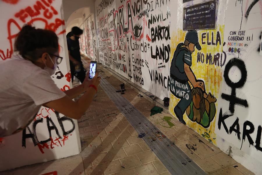 Feministas-claman-desde-El-Salvador-justicia-para-Victoria