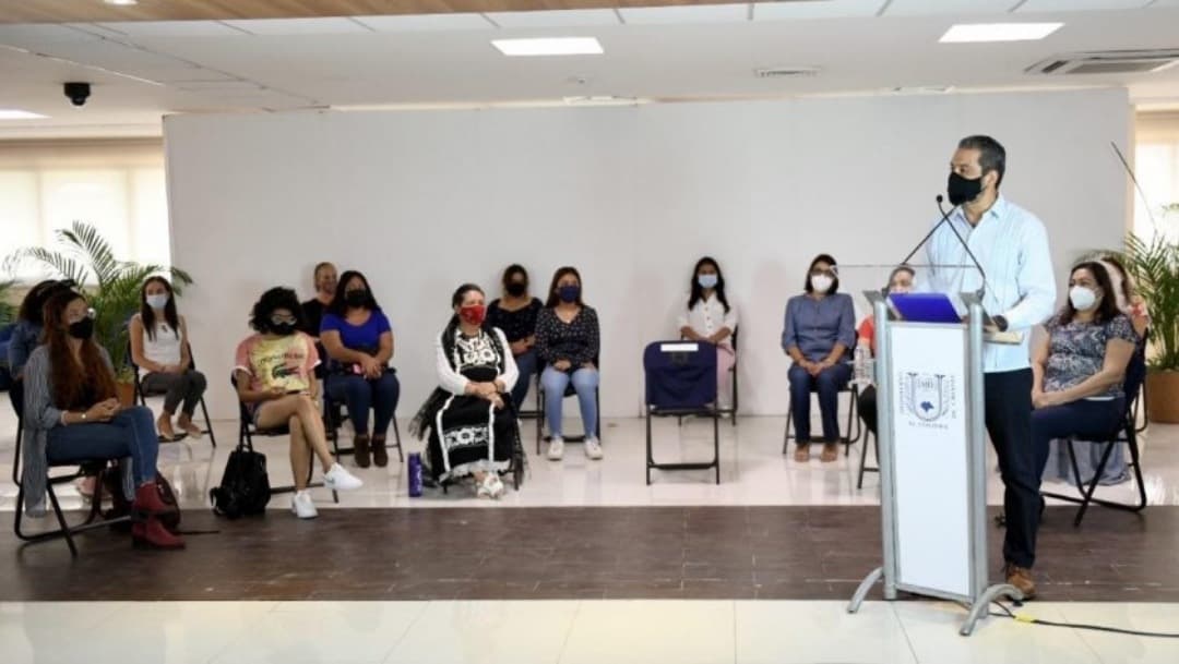 Rector de la UNACH pide disculpa pública por muerte de la doctora Mariana