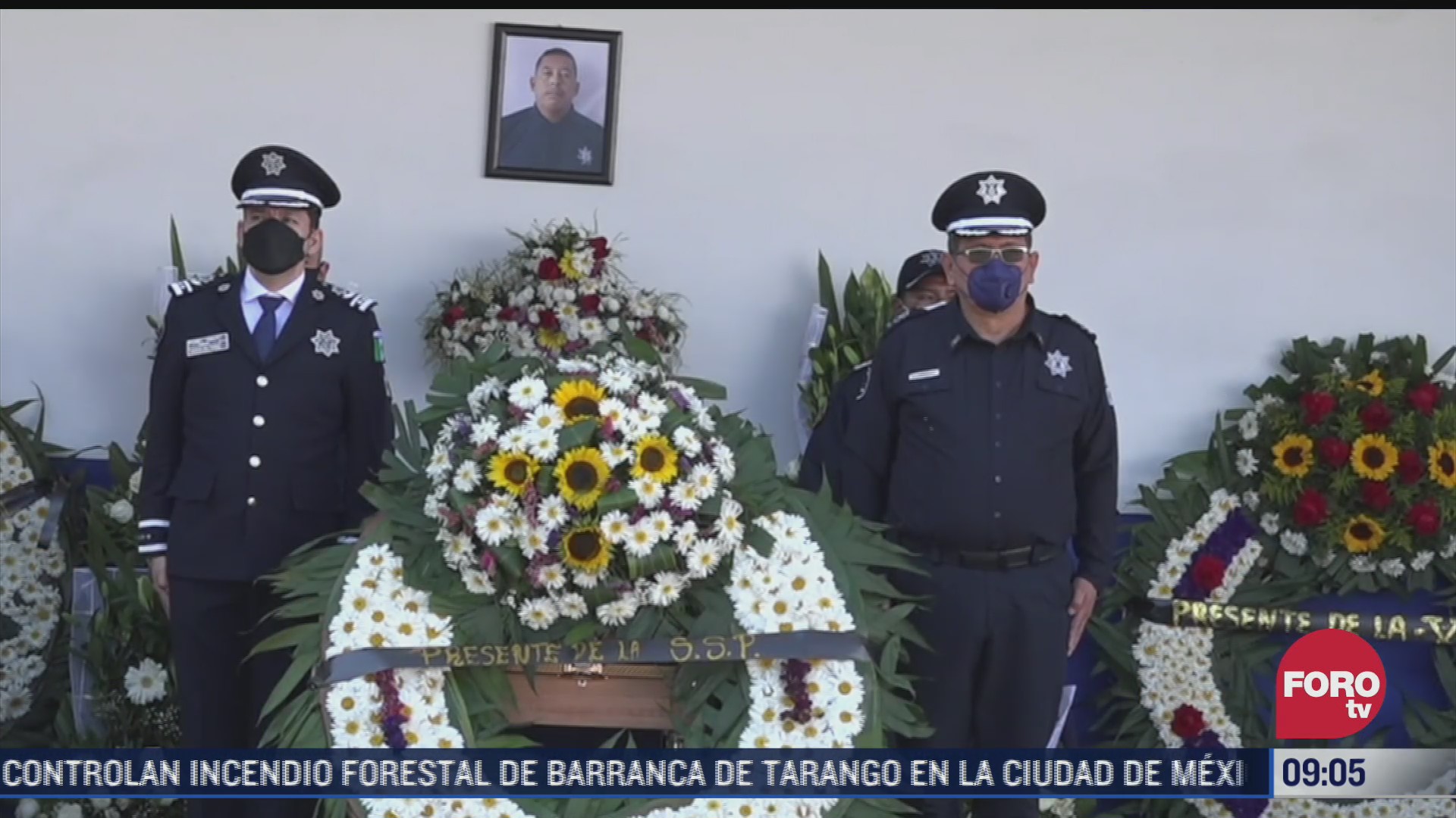 rinden homenaje a policias muertos en cumplimiento de su deber en puebla