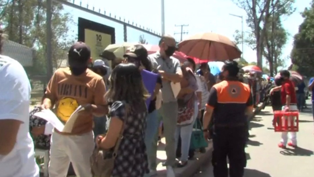 Segundo día de vacunación COVID en Puebla transcurre con mayor fluidez 