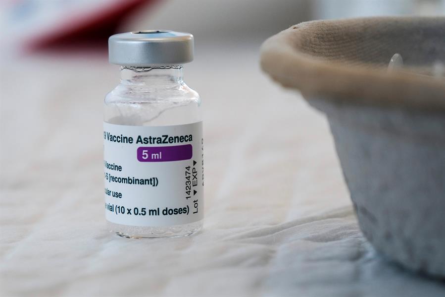 Vacuna-AstraZeneca-no-es-la-causa-de-muerte-de-profesora