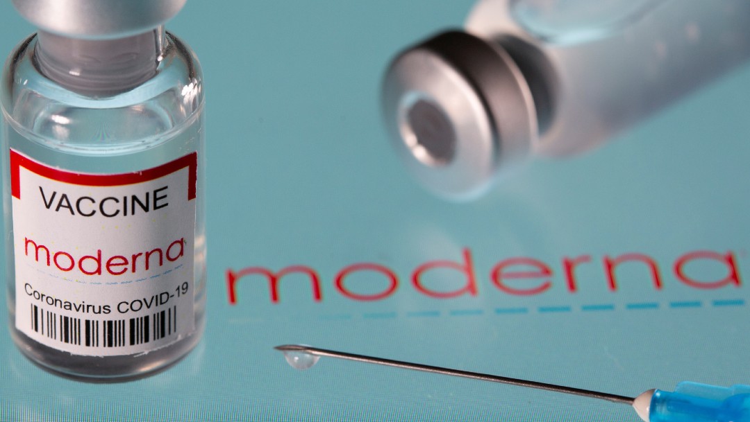 Vacunas de Pfizer y Moderna son efectivas en mujeres embarazadas y lactantes