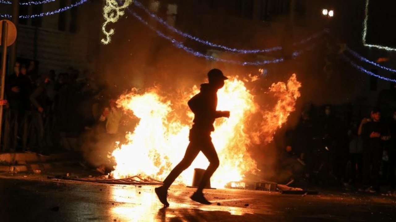 Al menos 120 heridos en Jerusalén tras segunda noche de disturbios