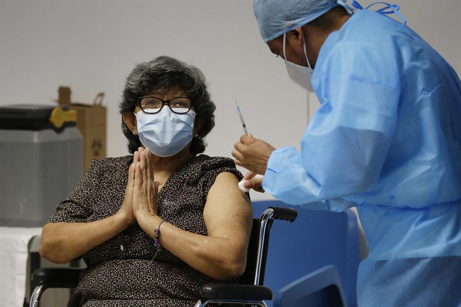 Latinoamérica-no-está-recibiendo-suficientes-vacunas-COVID