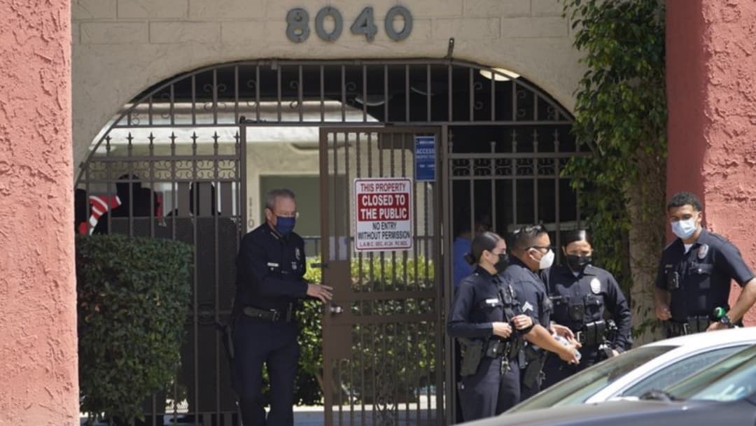 Madre de tres niños asesinados en California es detenida