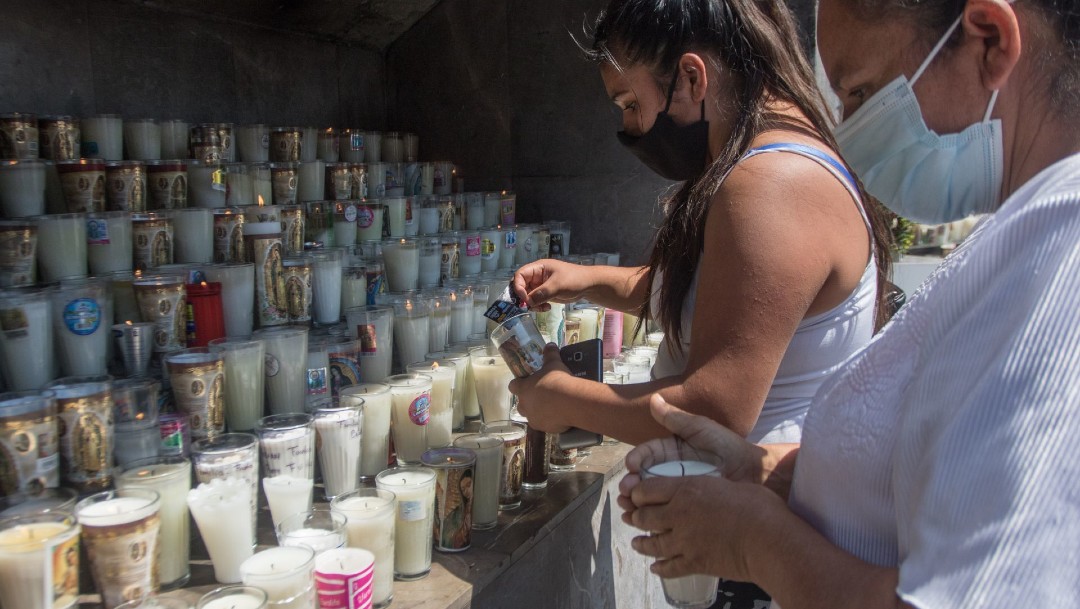 Memorial improvisado en Basílica de Guadalupe alivia duelo en familiares de fallecidos por COVID