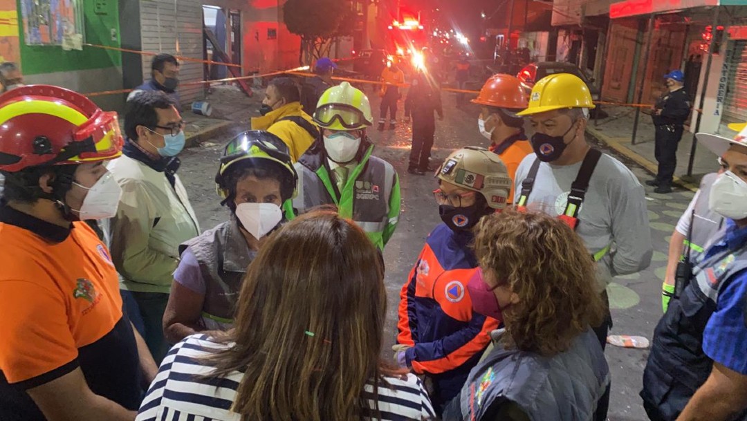 Muere mujer tras explosión en local de venta de oxígeno en Iztapalapa