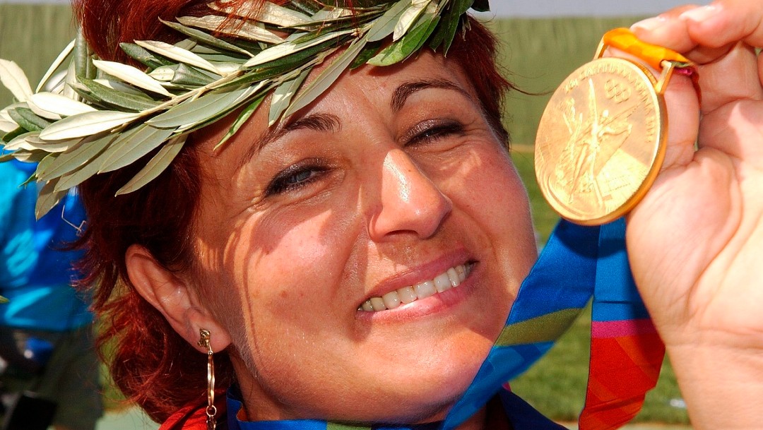 Muere por COVID la húngara Diána Igaly, campeona olímpica de tiro en 2004