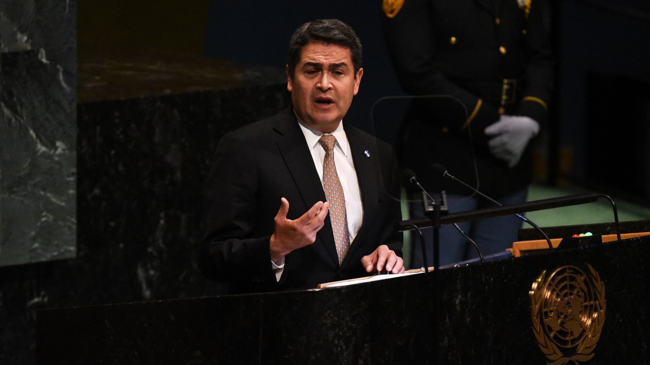 Presidente de Honduras rechaza señalamientos de narcotráfico en Cumbre Iberoamericana