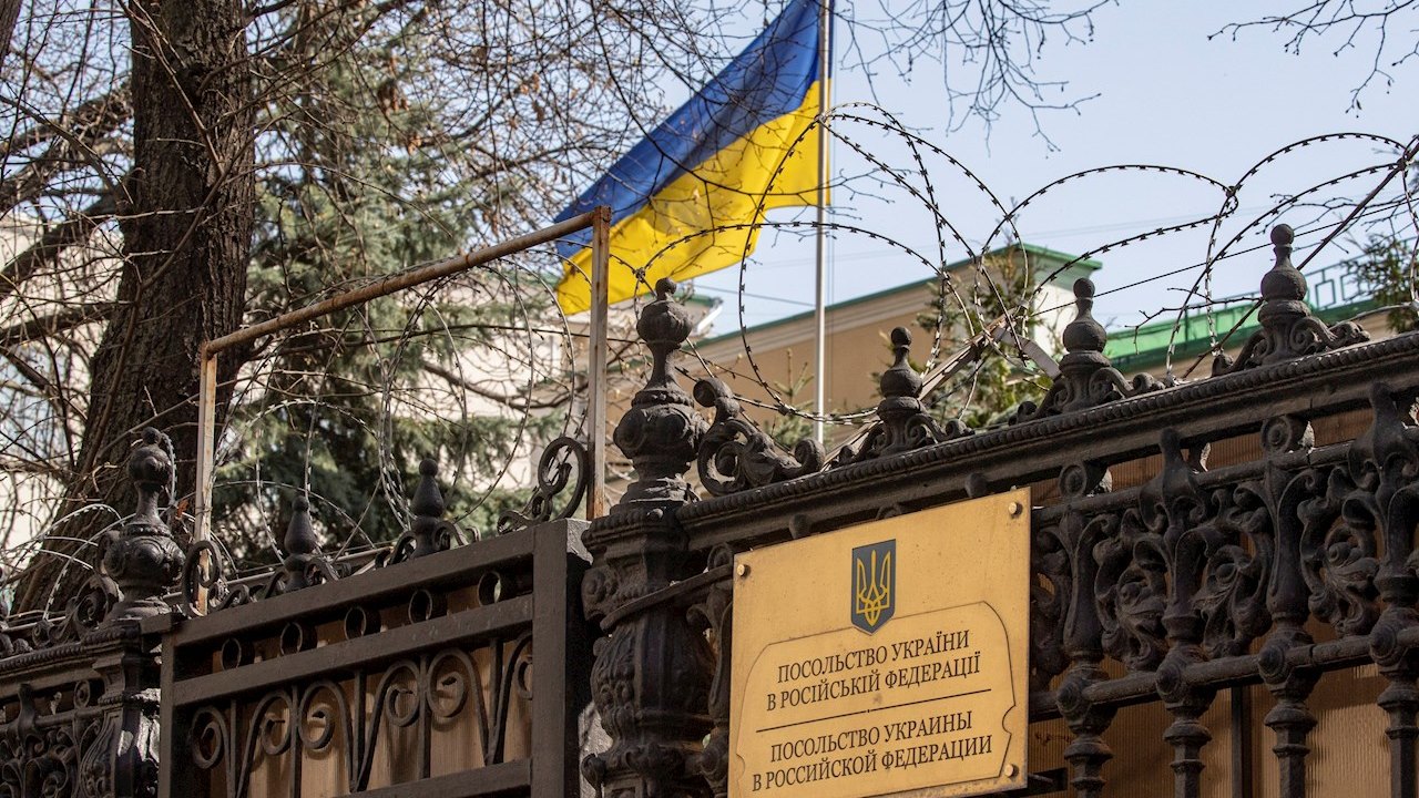 Rusia y Ucrania expulsan diplomáticos por espionaje