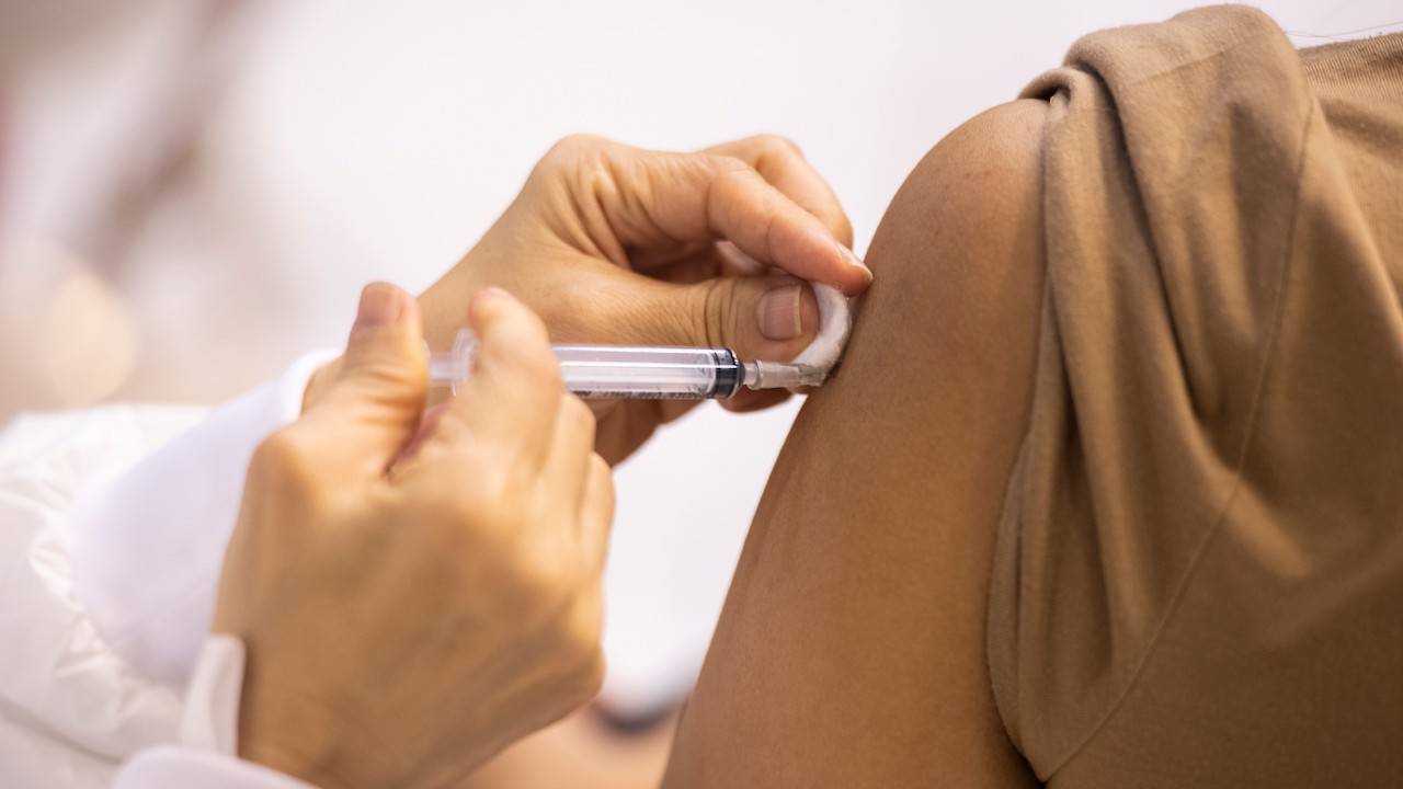 Vacunación contra COVID-19 (Getty Images)