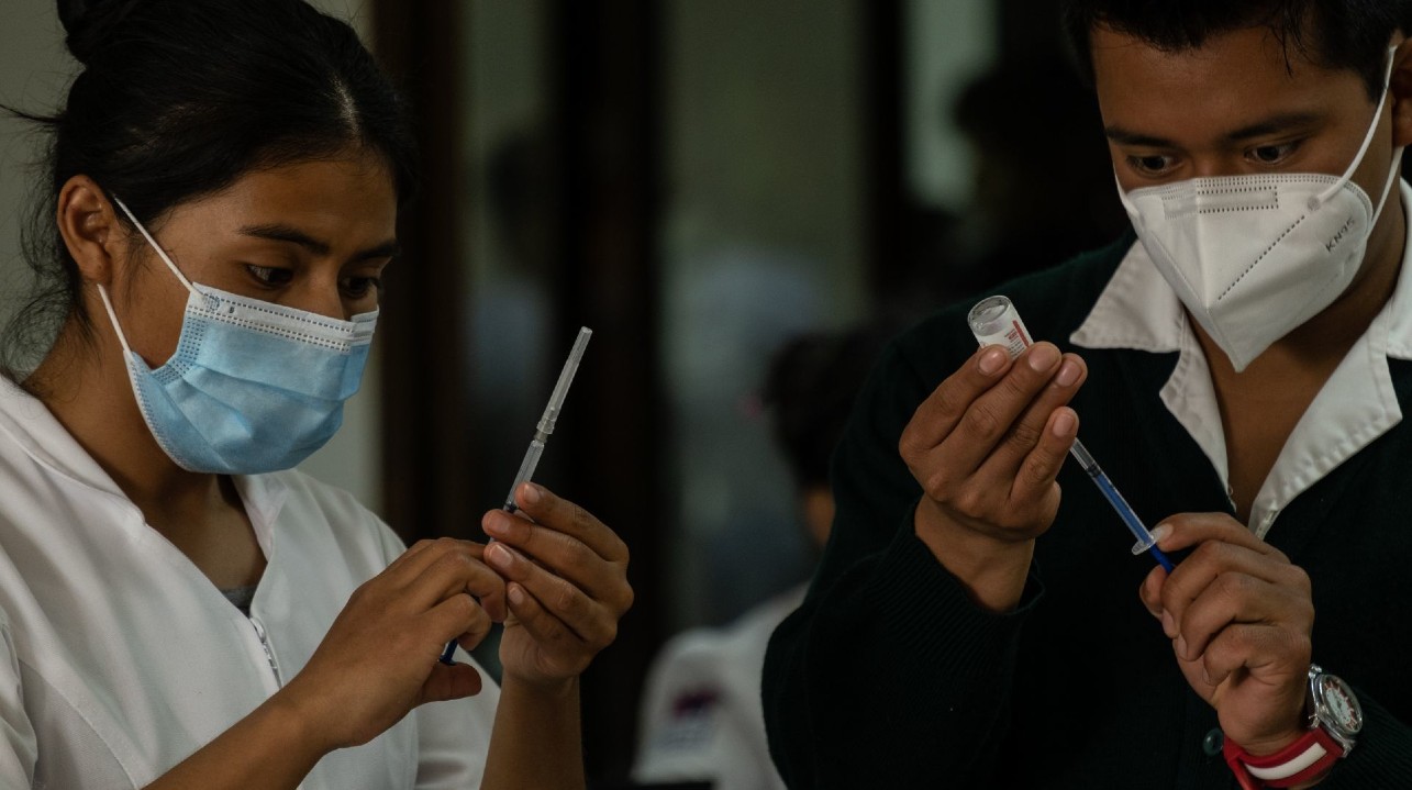 Menores de 12 a 15 años deberán esperar su turno para la vacuna COVID: López-Gatell