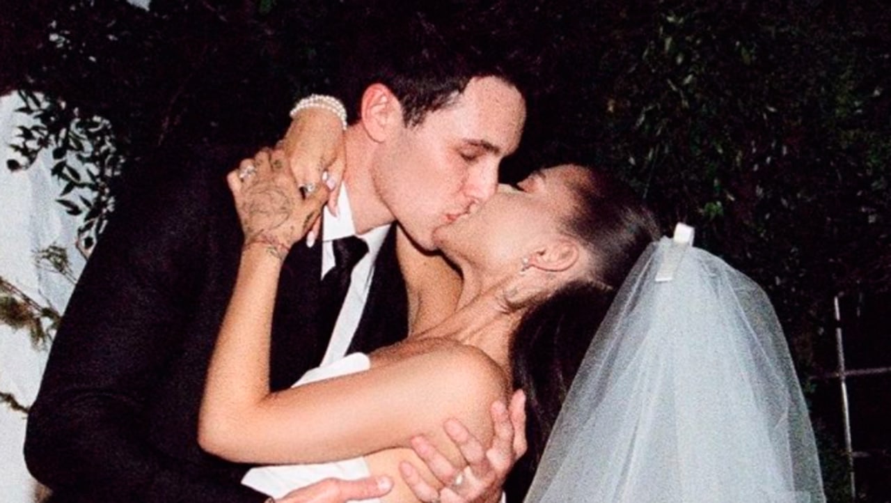 Ariana Grande se casa y presume fotos de su boda con Dalton Gomez