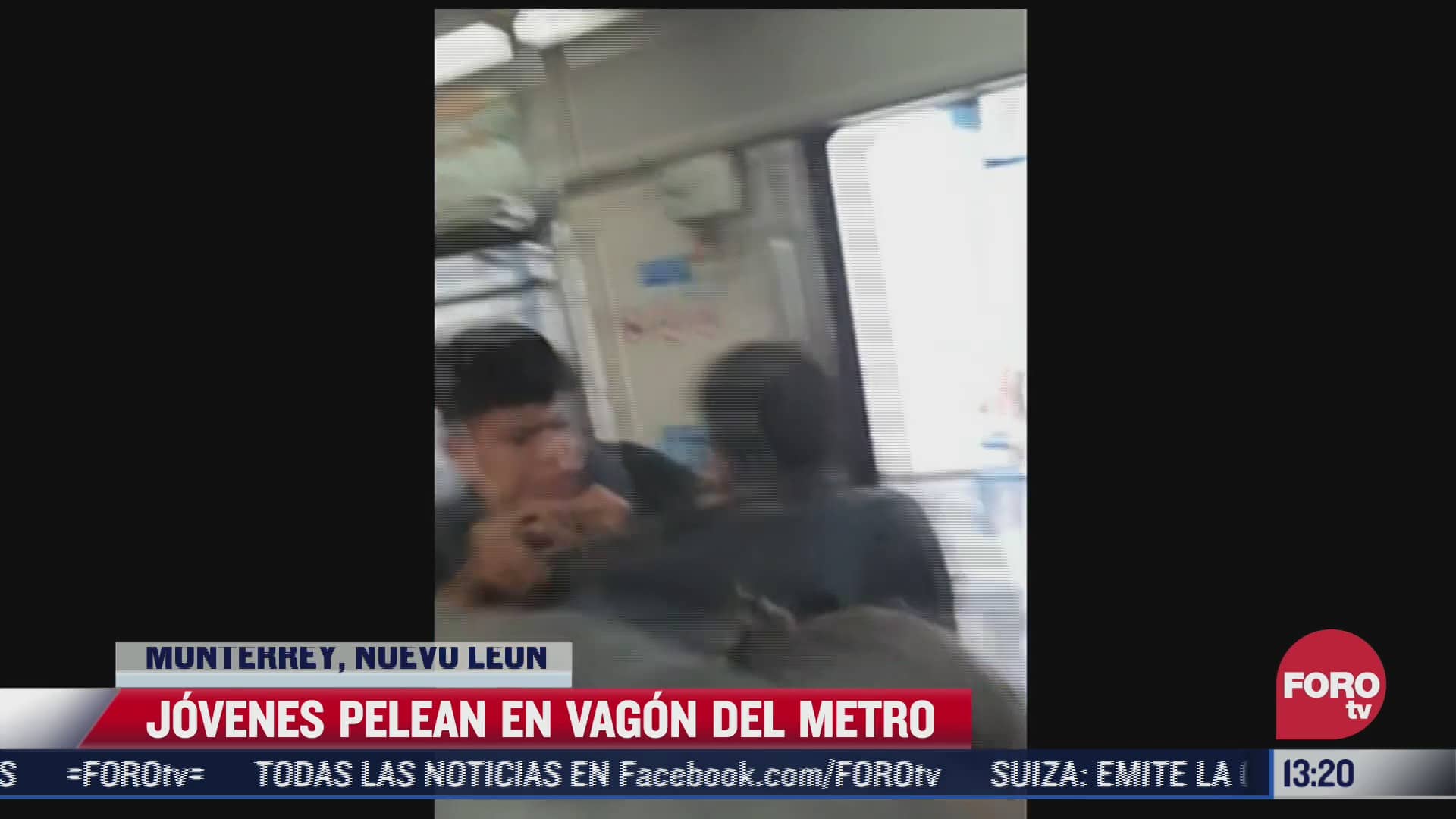 captan pelea entre varios jovenes al interior del metro en monterrey