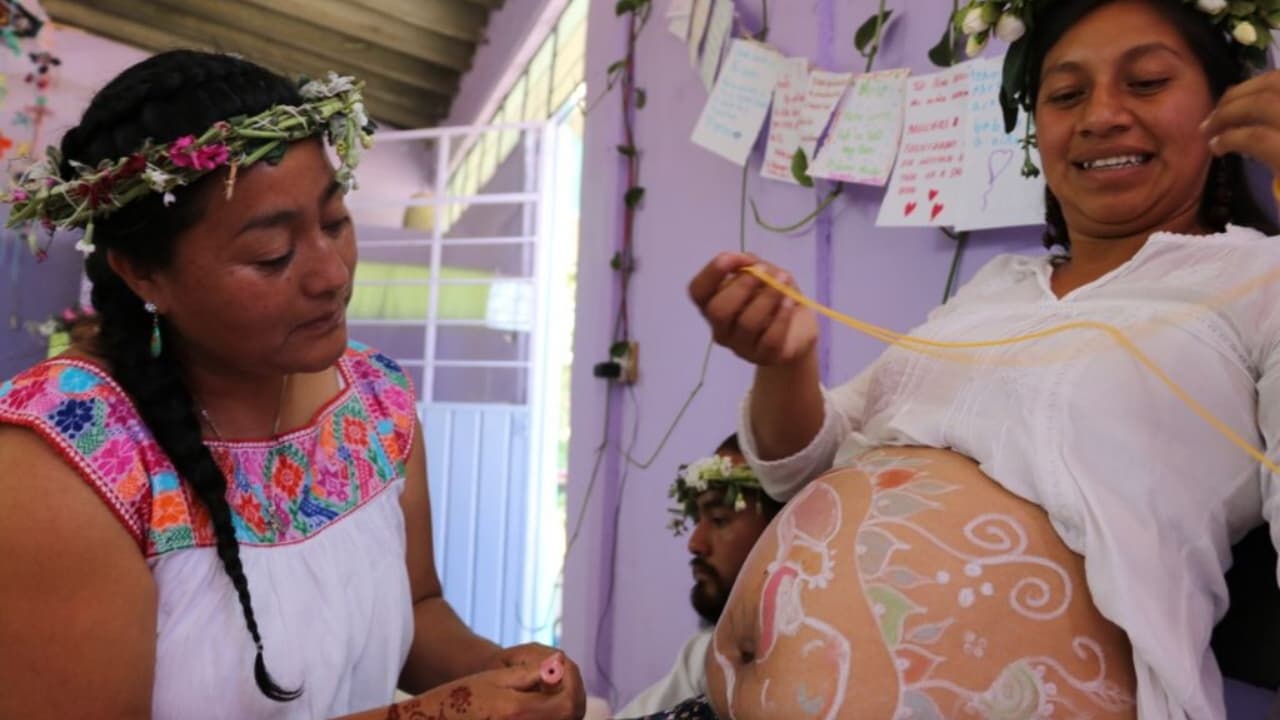 Chiapas e Hidalgo celebran a las parteras, fundamentales durante la pandemia