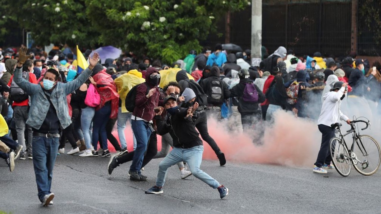 Decenas de heridos por protestas en Colombia