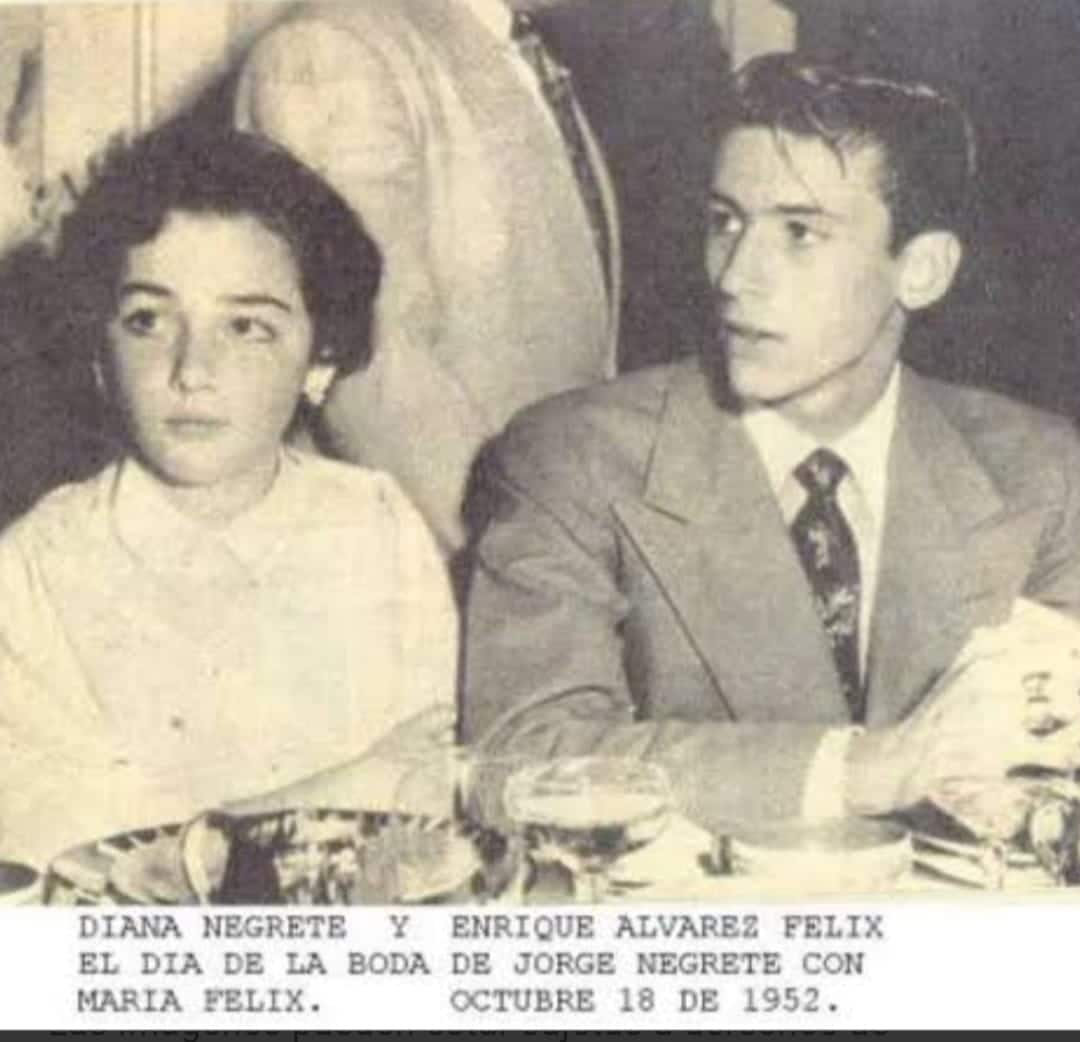 Hijos de María Félix y Jorge Negrete en la boda de sus padres