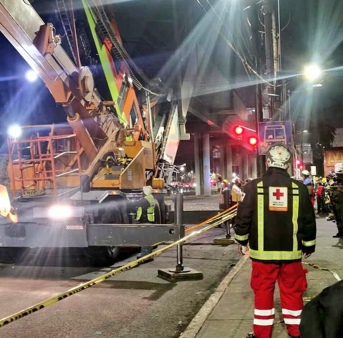 Cruz Roja comparte fotos de su ayuda en el desplome del Metro Olivos