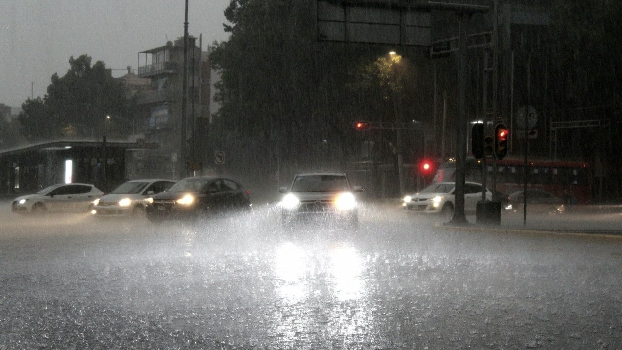 Existe probabilidad de lluvias con caída de granizo en Campeche y Yucatán