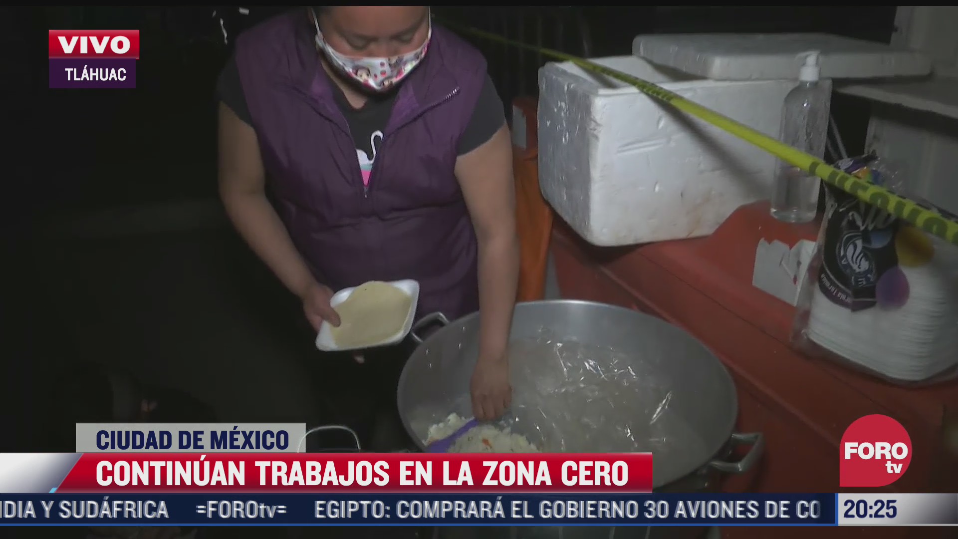familia de tulyehualco muestra empatia llevando comida a trabajadores de la zona cero